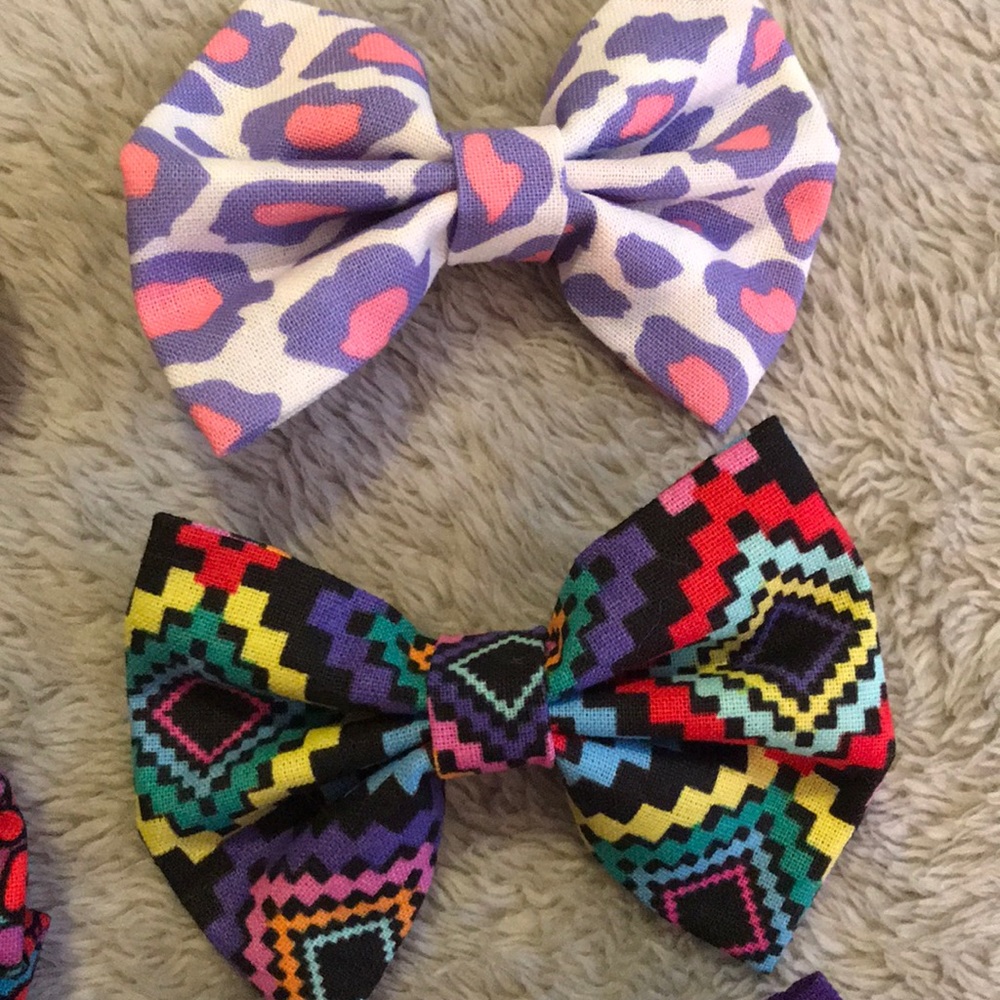 Girls Bows 🎀 - Picture 3 of 5